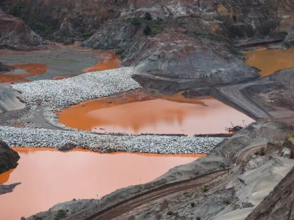 Justiça inglesa condena mineradora BHP por rompimento de barragem