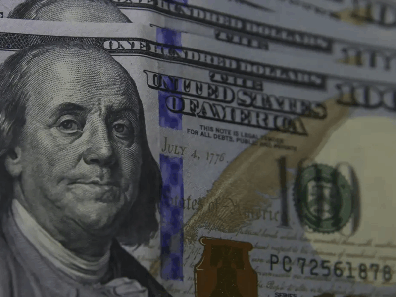 Bolsa e dólar em movimento histórico: Ibovespa bate novo recorde e moeda dos EUA cai ao menor nível em 17 meses