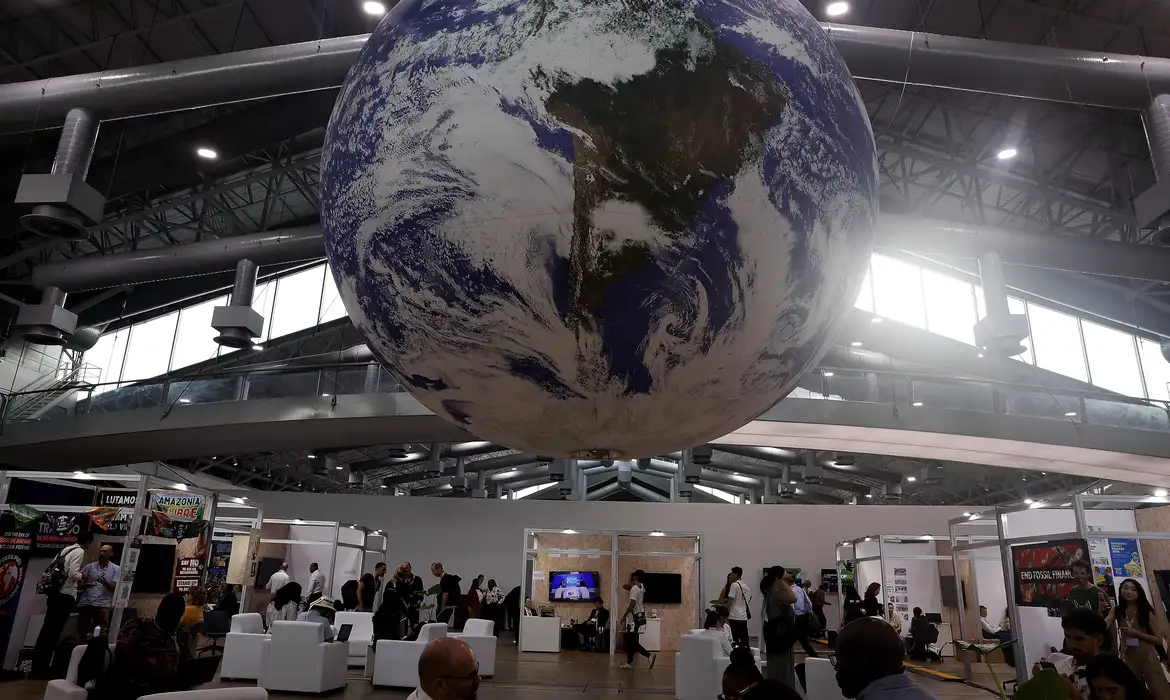 Brasil propõe debate sobre texto final em semana decisiva da COP30 