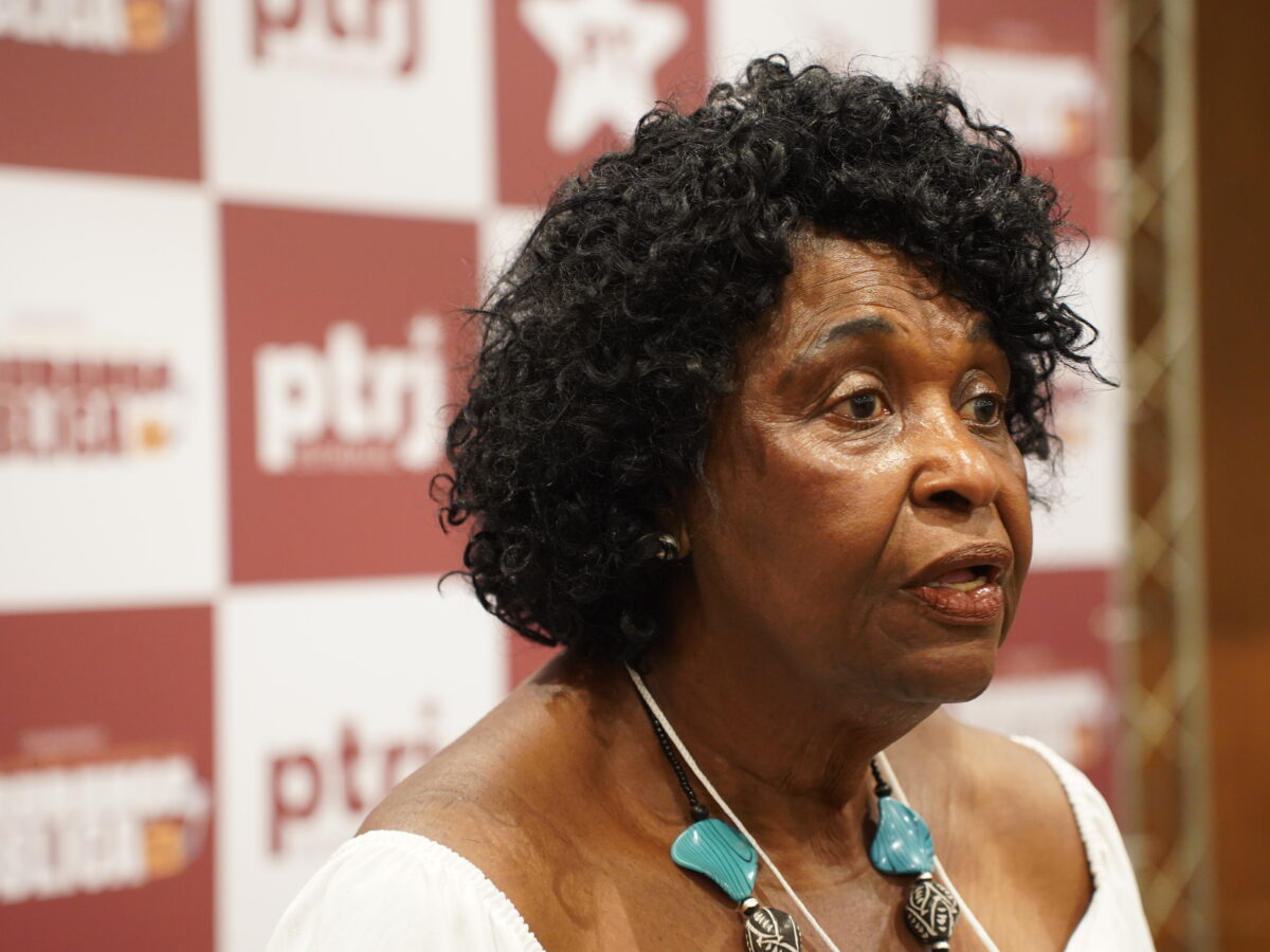 “Favelas não são zonas de guerra são quilombagens modernas”, afirma Benedita