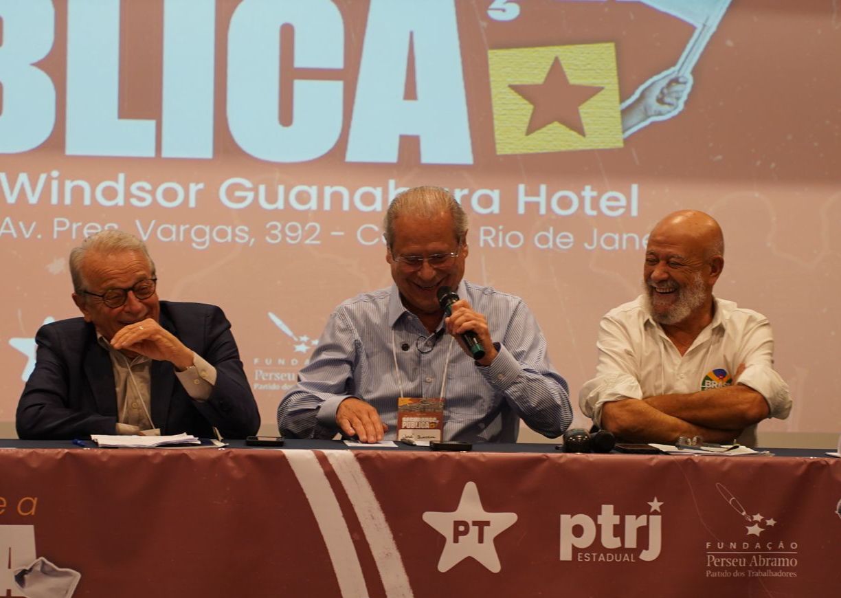 “Erro político é deixar a segurança nas mãos da extrema direita”, diz José Dirceu “Erro político é deixar a segurança nas mãos da extrema direita”, diz José Dirceu