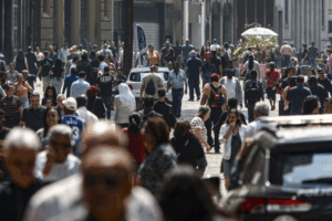 Brasil reduz pobreza ao menor nível em mais de uma década, aponta IBGE
