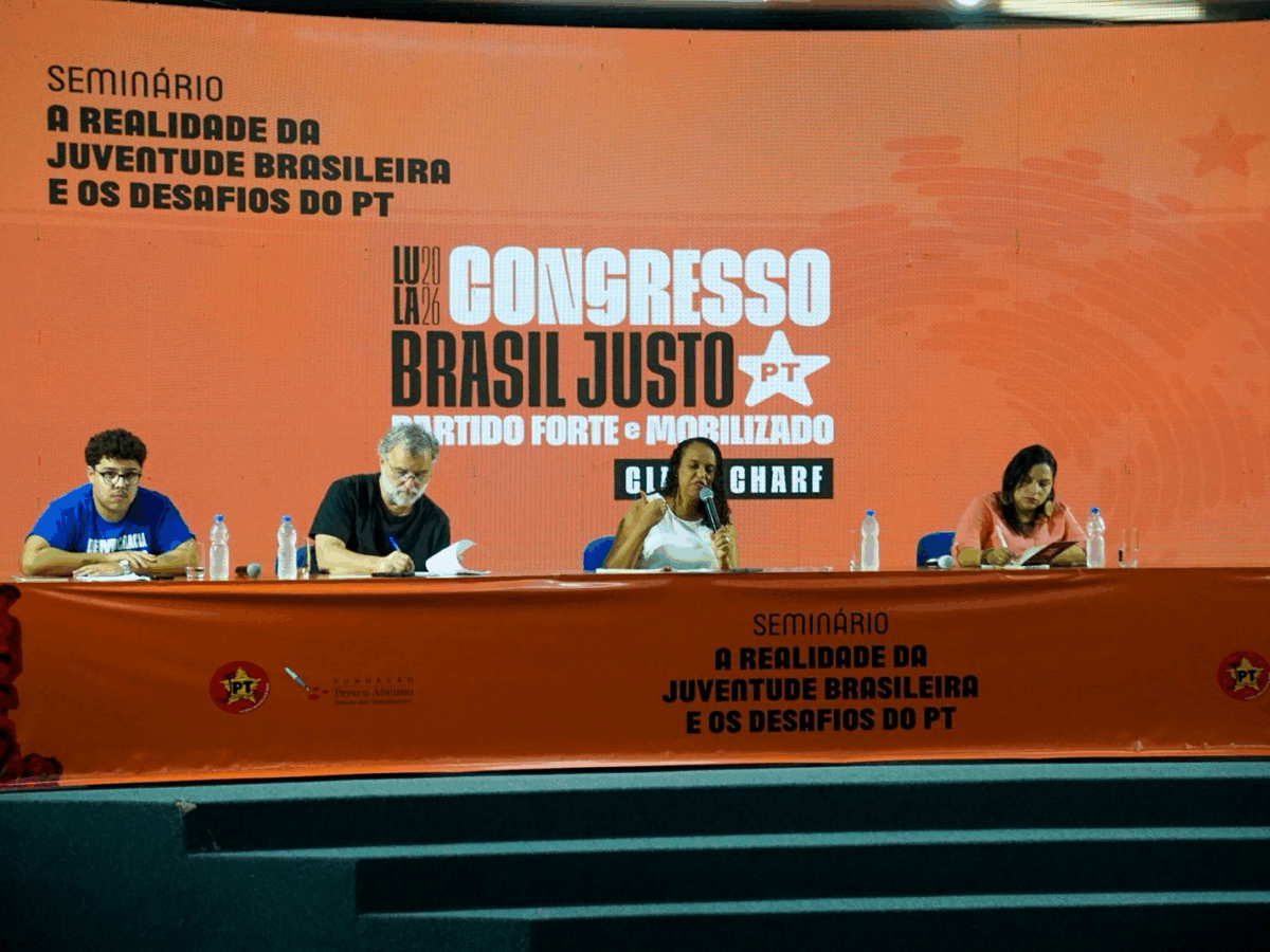 Entre mobilização e esperança, a juventude no centro do debate político em seminário 