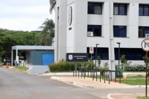 Bolsonaro quer SmartTV enquanto cumpre pena 