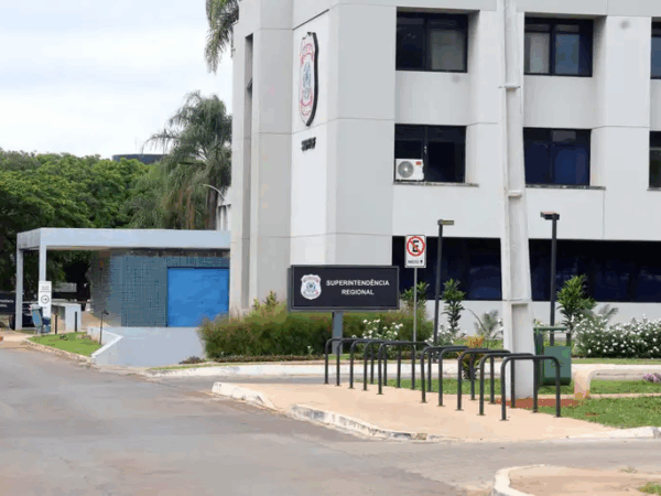 Bolsonaro quer SmartTV enquanto cumpre pena 