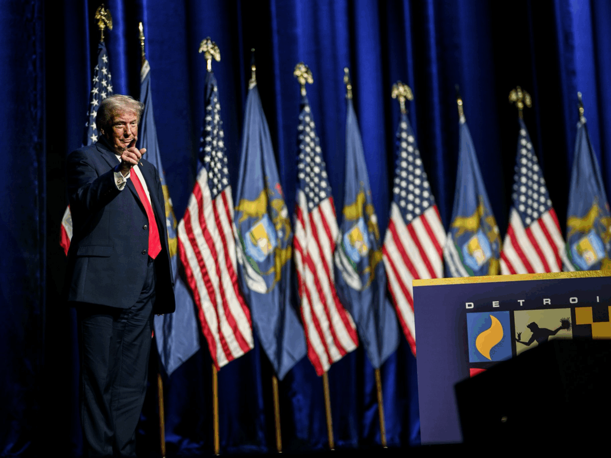 Trump segue com ataques: após ameaçar Cuba, impõe tarifa de 25% a países que negociarem com Irã