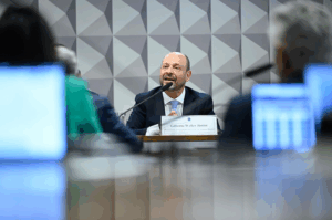 CPMI do INSS retoma trabalhos após recesso e expõe gargalos na fiscalização de consignados