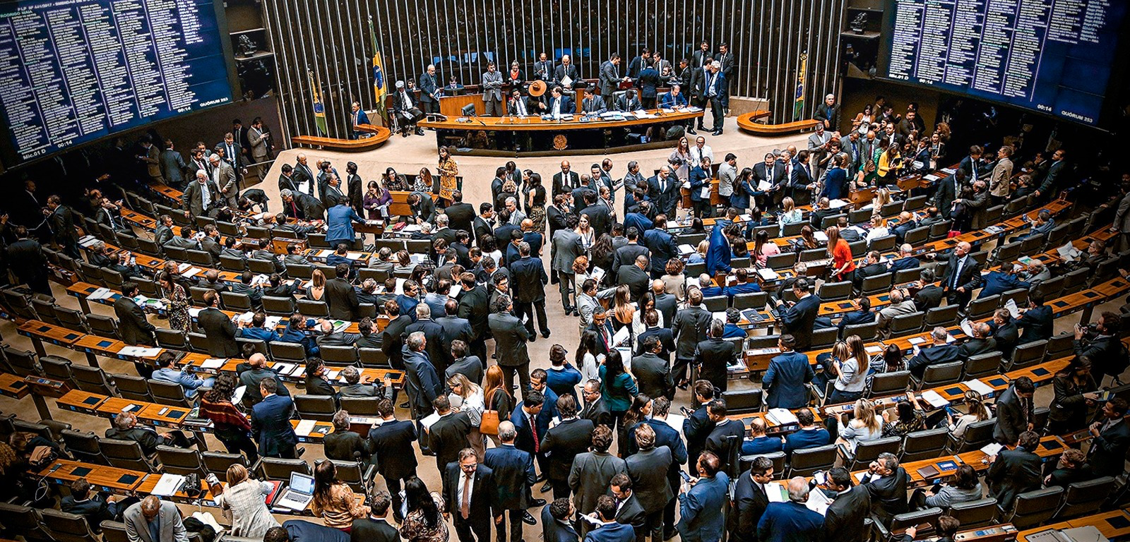 Câmara dá largada ao debate sobre o fim da jornada 6x1