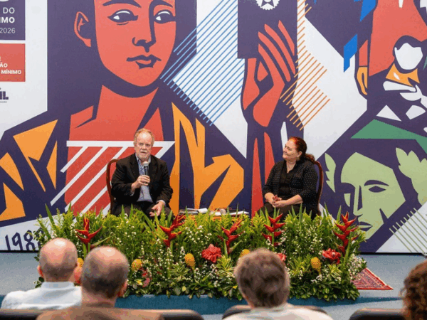 Salário mínimo completa 90 anos e ganha livro com histórias da luta pela conquista trabalhista