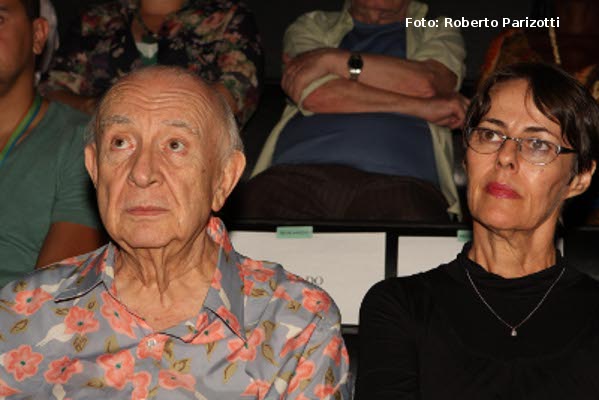 Núcleo Studio 184 encena Rosa Vermelha