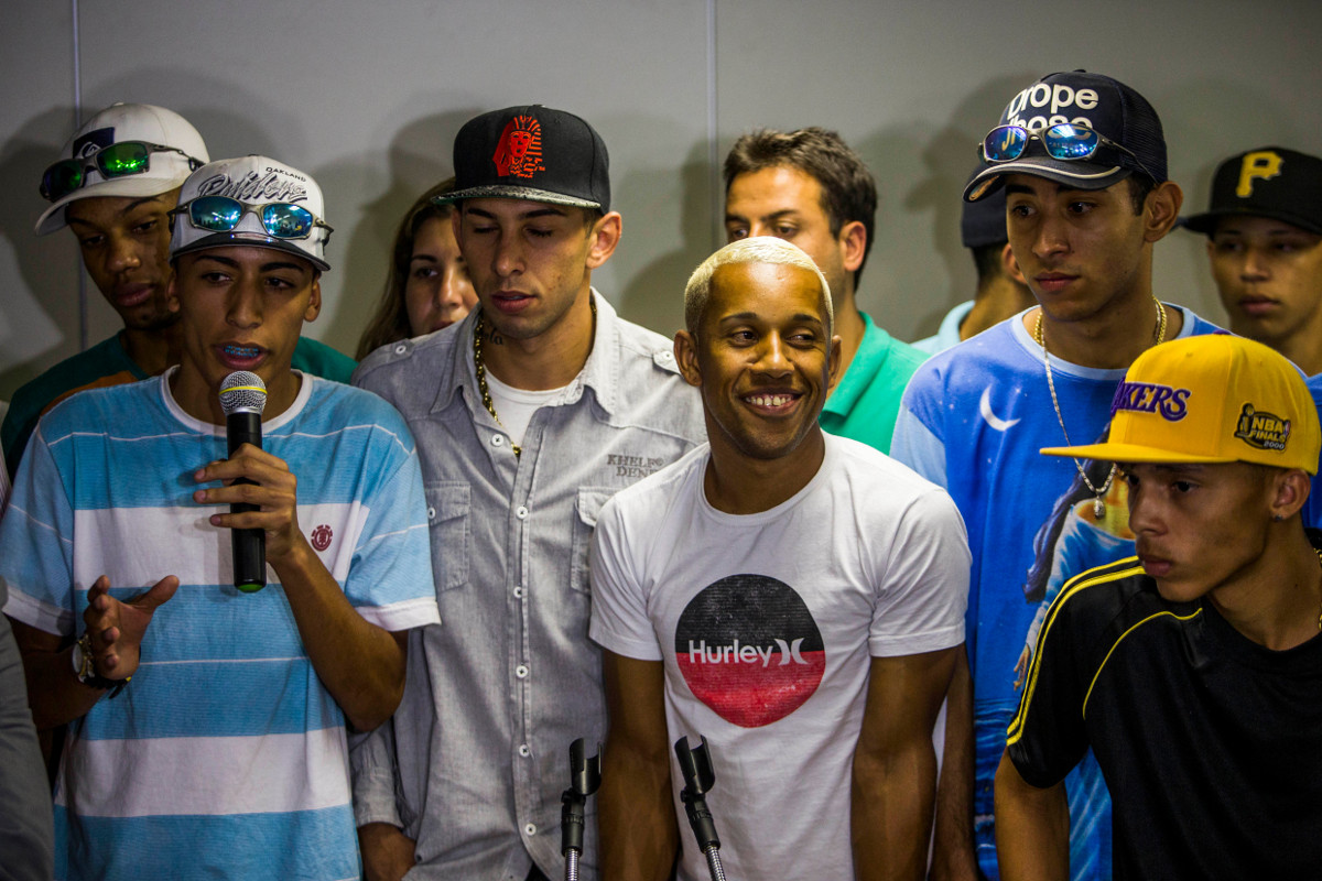 Os rolezinhos podem ser considerados protesto de vozes que foram caladas