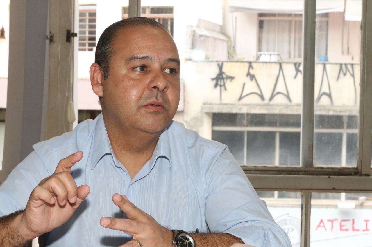 Vagner: "atualização da CLT" e "choque de gestão" significam tirar direitos dos