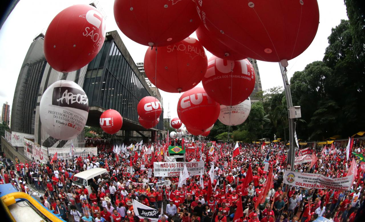 Manifestação Pró-Democracia em São Paulo