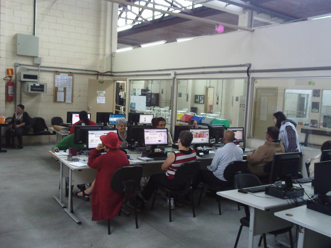 Laboratório de Informática: Aprendizado e Inclusão Digital