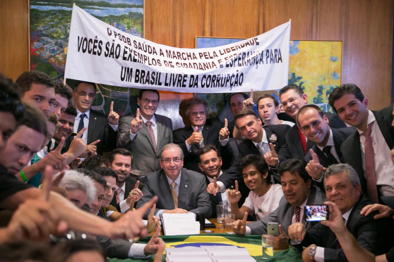 Políticos Brasileiros Unem-se Contra a Corrupção