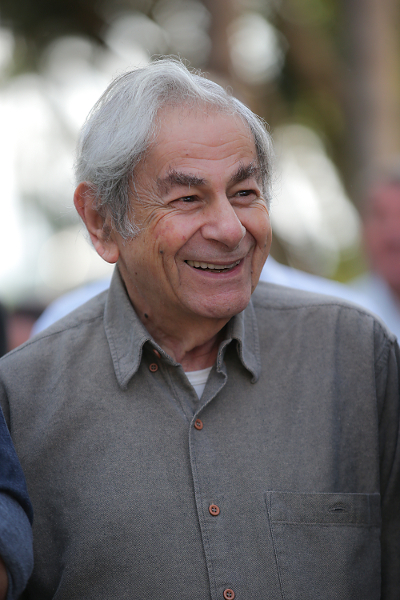 Homem idoso sorridente, Fundação Perseu Abramo