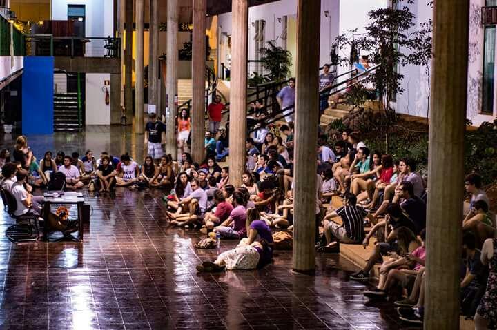 Diálogo Jovem: Aprendizagem e Engajamento em Espaço Colaborativo