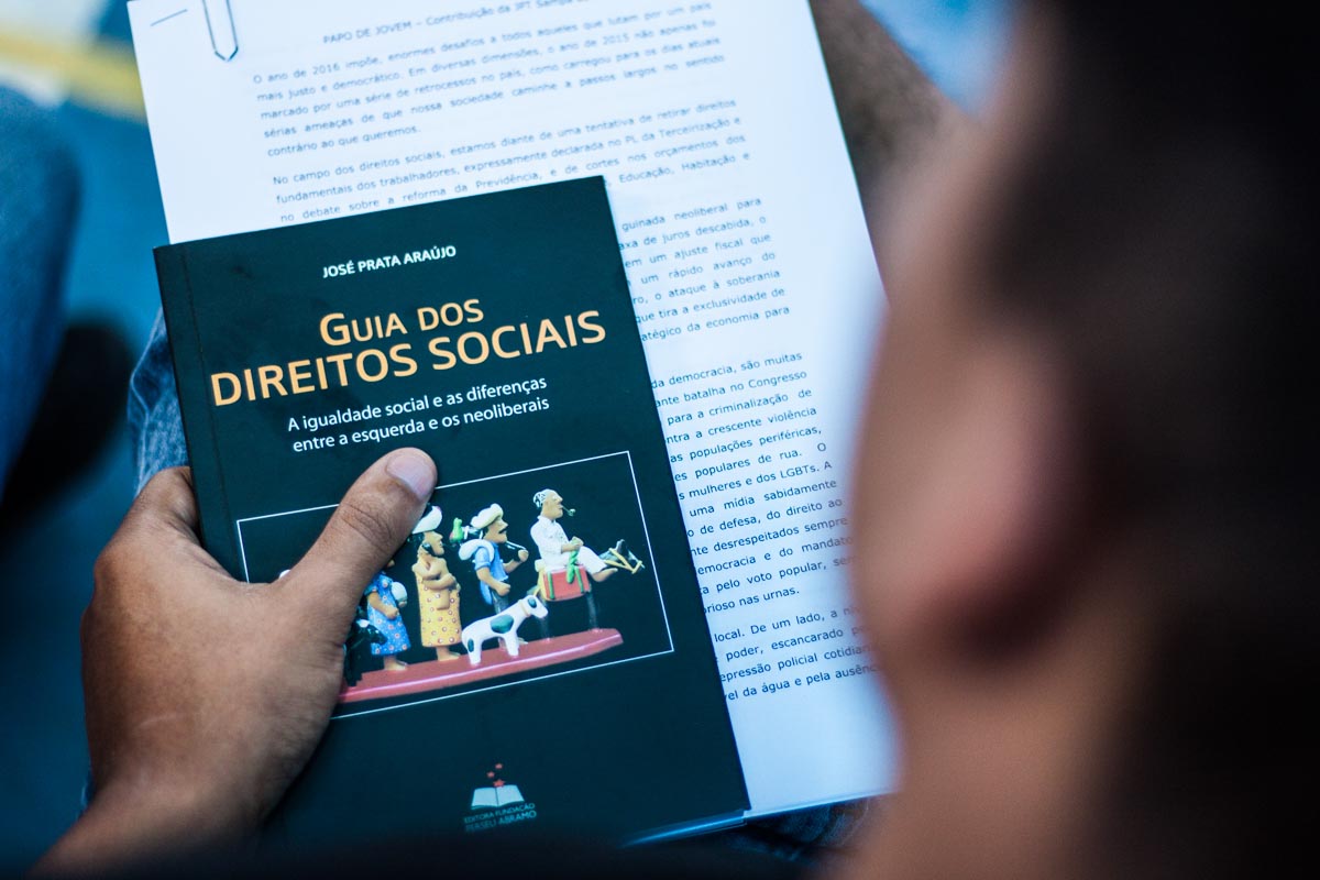 Guia dos Direitos Sociais: Leitura e Debate Político