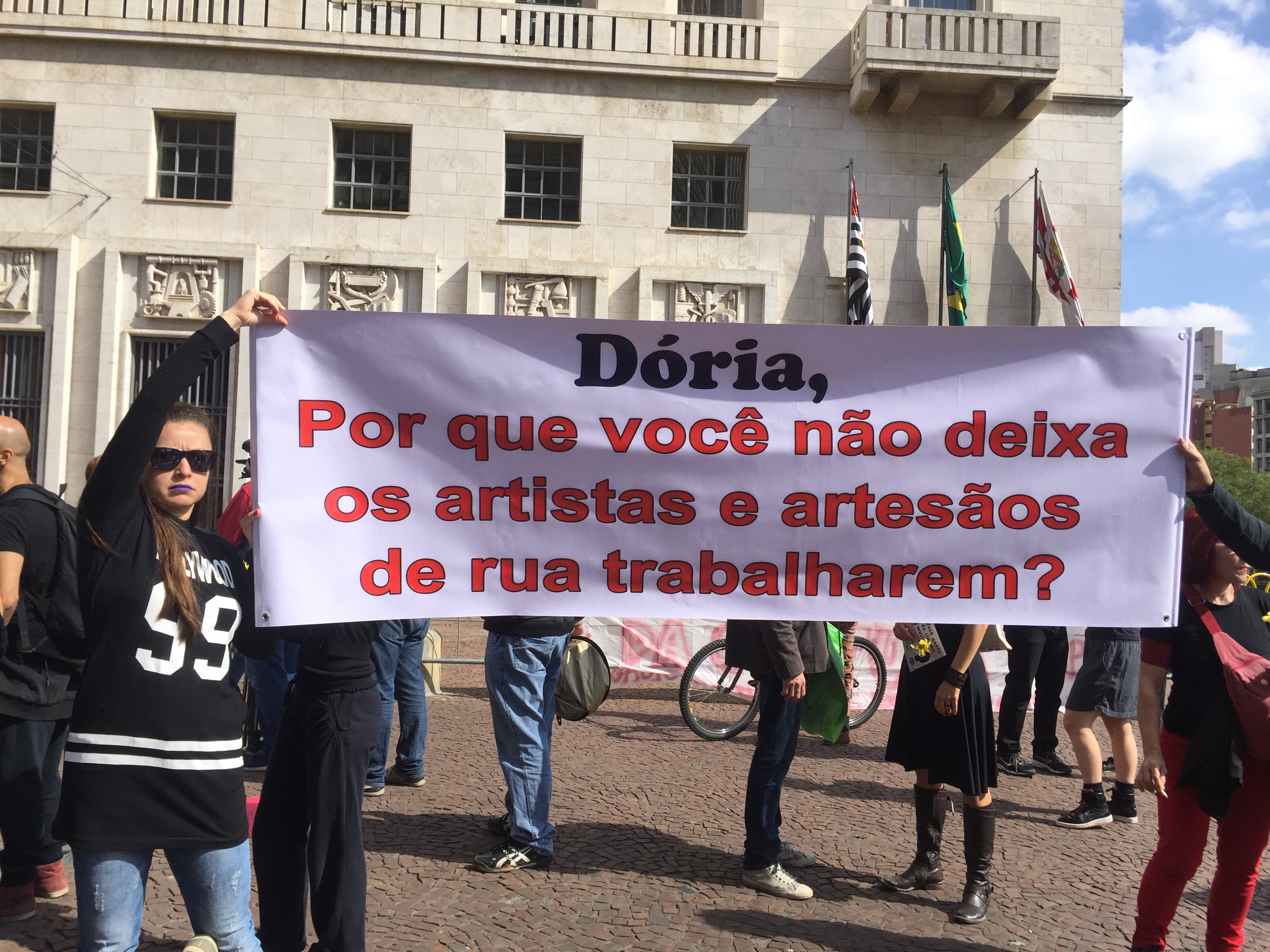 Protesto Artistas de Rua: Dória, Deixe-nos Trabalhar