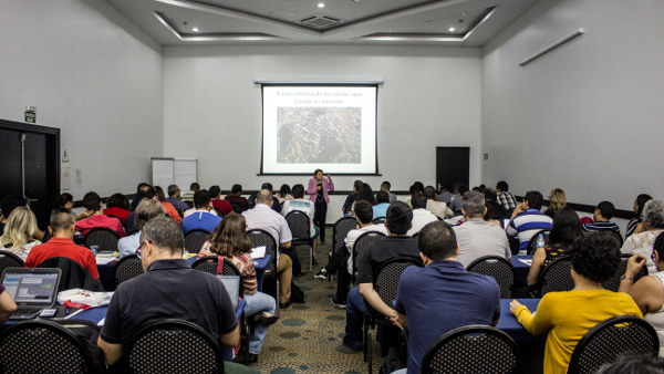 Palestra sobre Autoconstrução Urbana em Seminário da Fundação Perceu Abramo