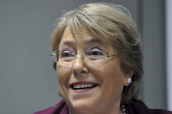 Retrato de Liderança: Sorriso e Otimismo