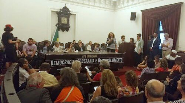 Debate sobre Democracia, Soberania e Desenvolvimento