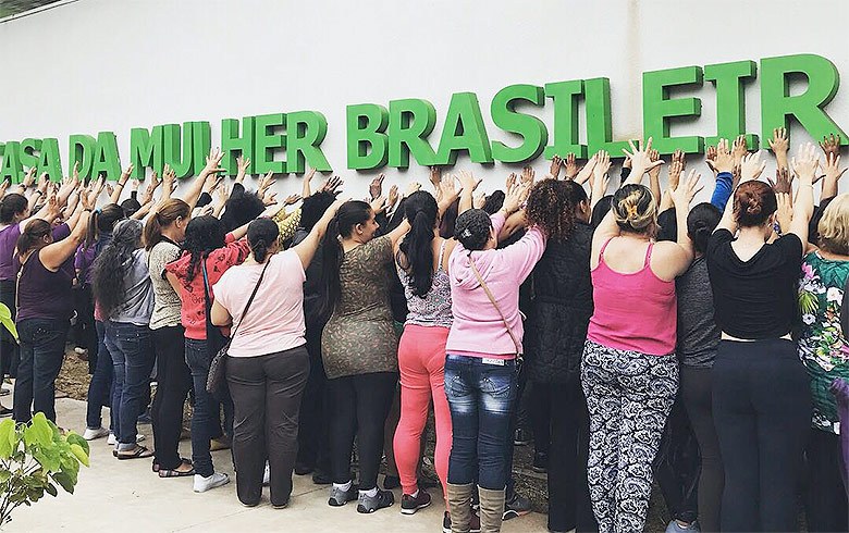 Mulheres Empoderadas Celebrando a Casa da Mulher Brasileira