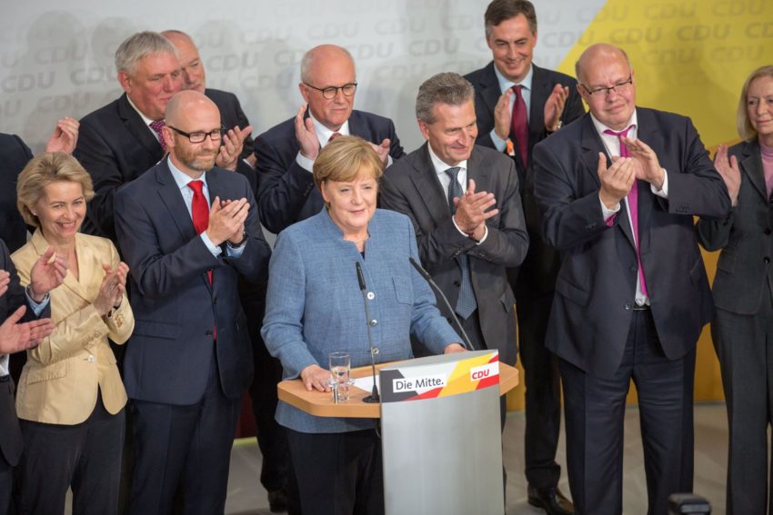 Angela Merkel e líderes da CDU em evento de apoio