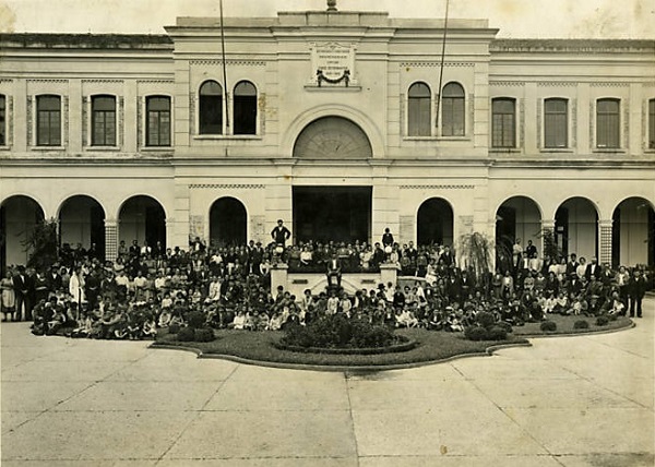 Grande Reunião Histórica no Instituto Profissional, 1916
