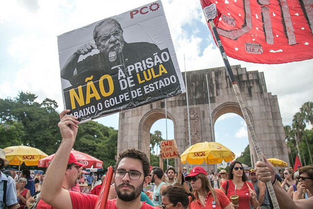 Manifestação contra prisão de Lula e golpe de estado