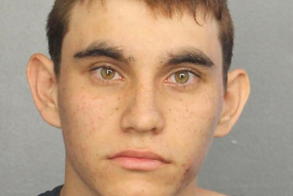 Retrato de Jovem em Contexto Policial, Olhar Direto