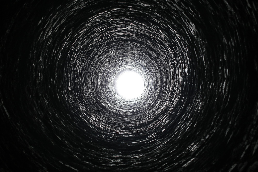 Luz no Fim do Túnel: Caminho para a Esperança