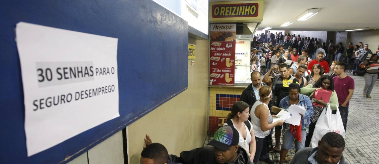 Fila para Seguro-Desemprego: Apenas 30 Senhas