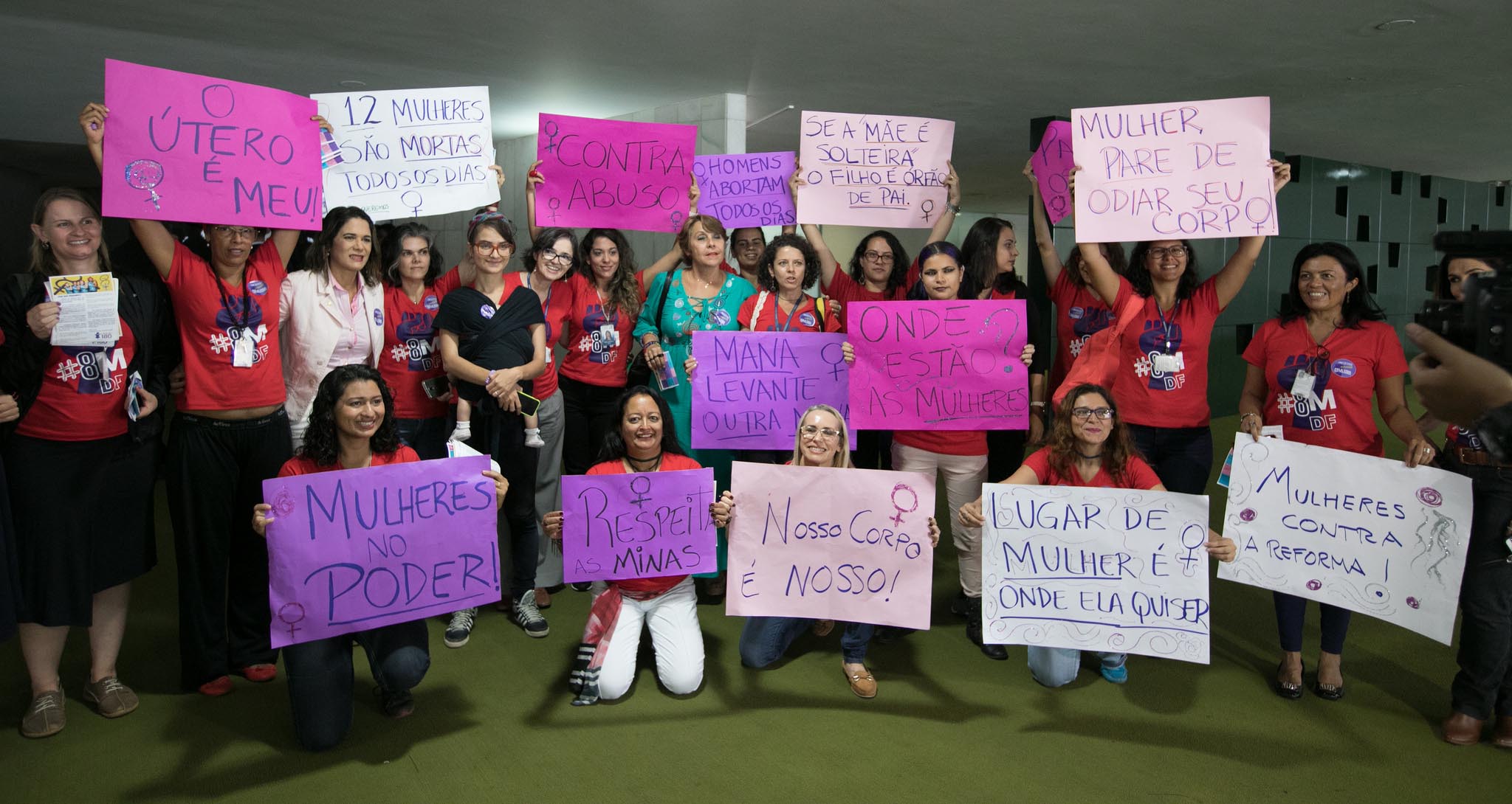 Mulheres Ativistas Brasileiras Manifestam por Direitos e Igualdade