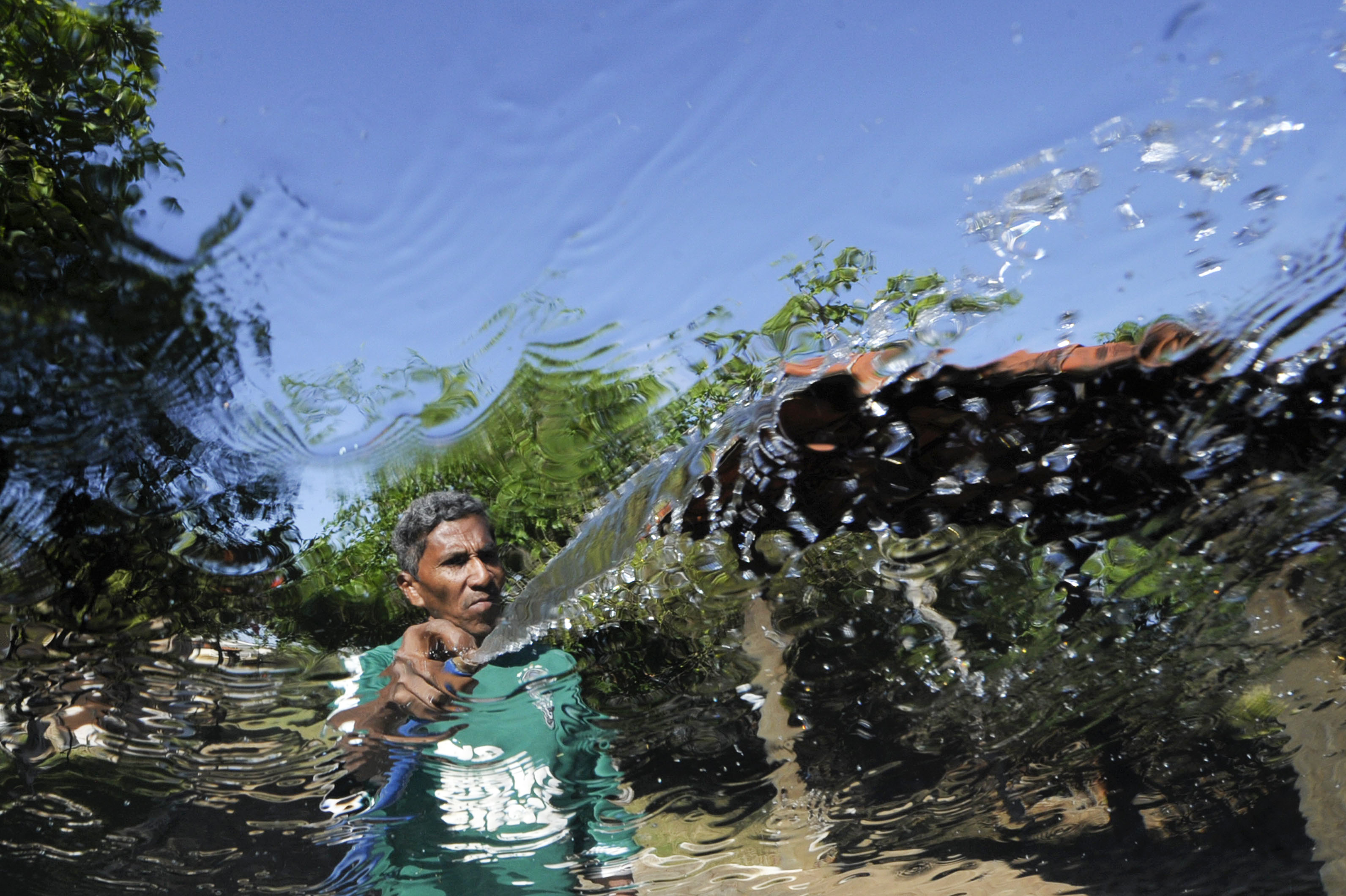 Água e Vida: Perspectiva Submersa de Esforço