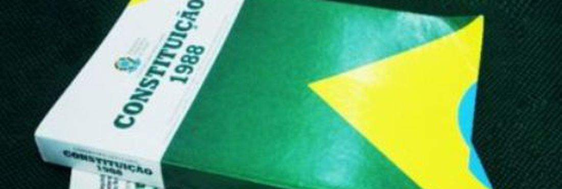 Constituição Brasileira de 1988: Símbolo Democrático