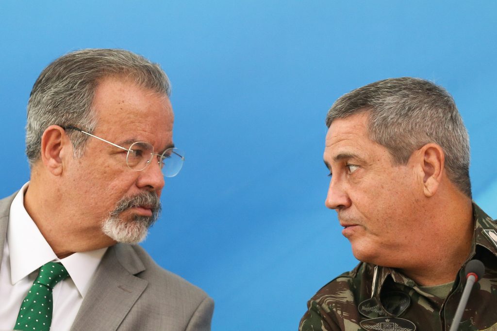 Diálogo Civil-Militar: Encontro de Perspectivas Políticas