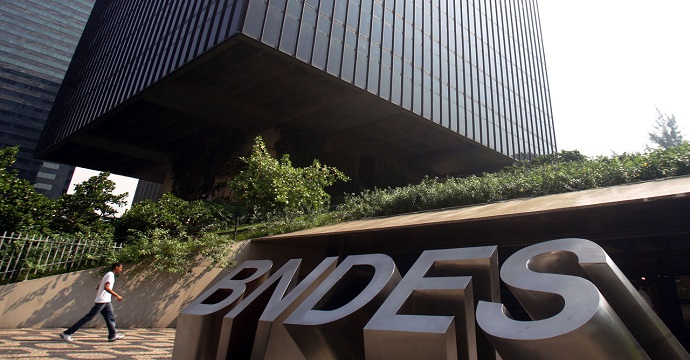 Sede do BNDES: Arquitetura Moderna e Presença Institucional