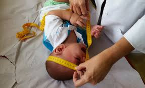 Medição de Bebê: Saúde e Cuidado Infantil.