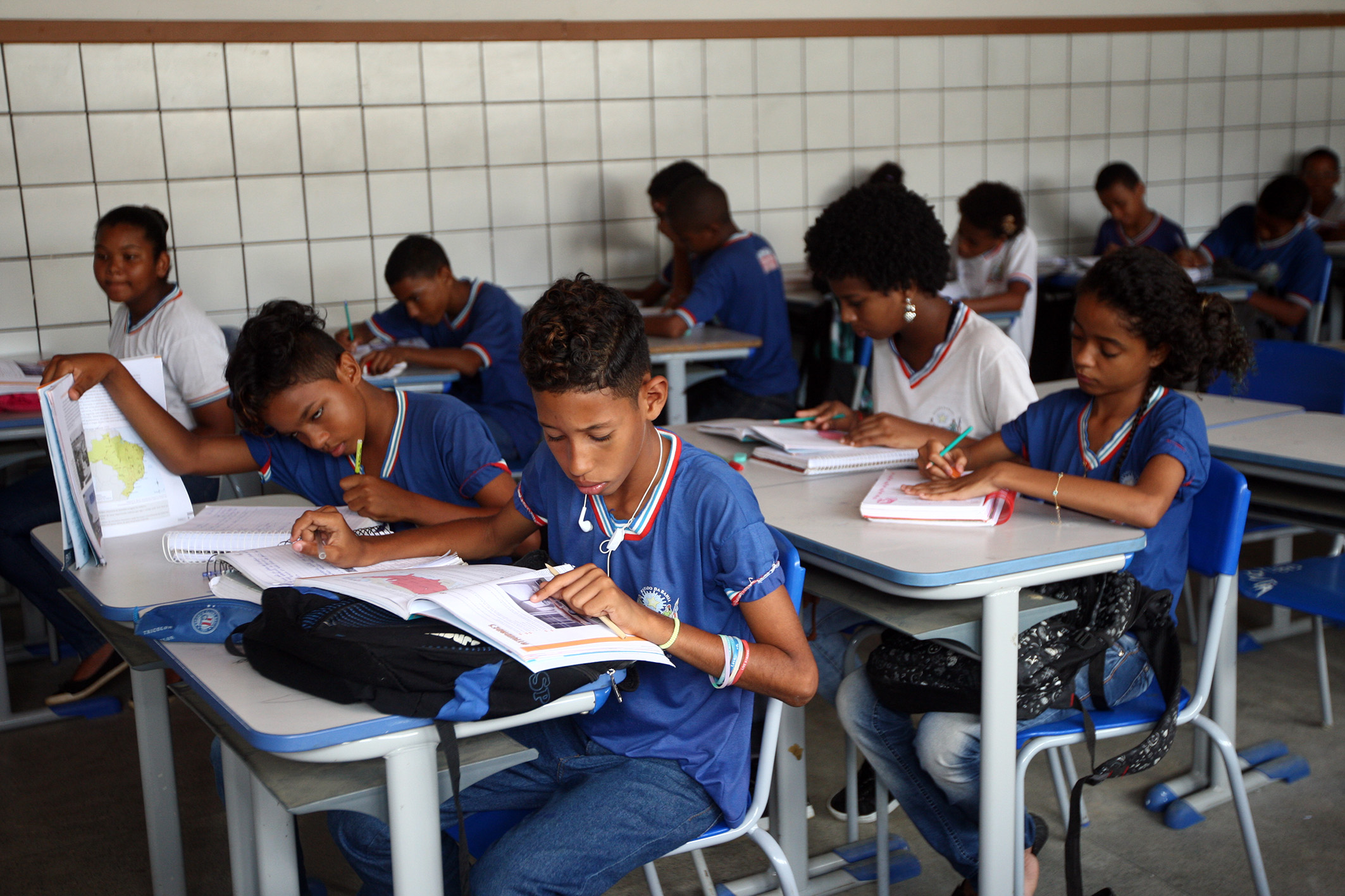 Jovens Brasileiros na Escola: Foco e Dedicação