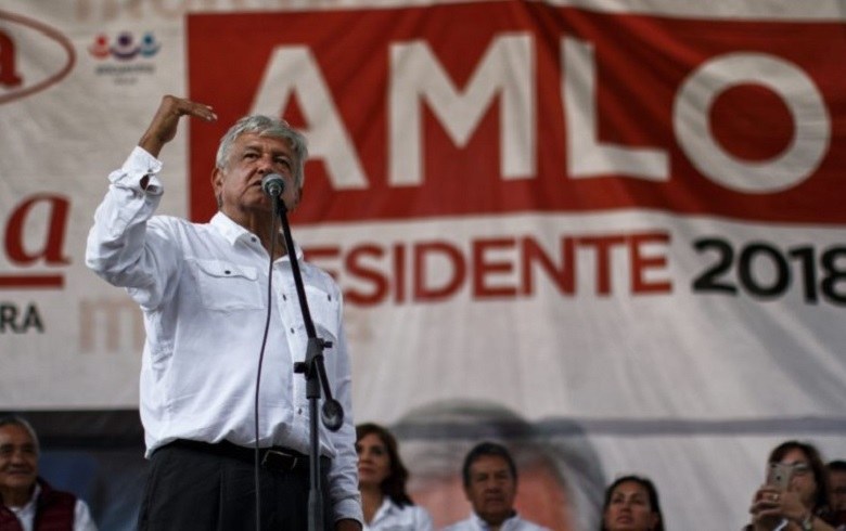 AMLO Discursa em Comício Presidencial no México (2018)