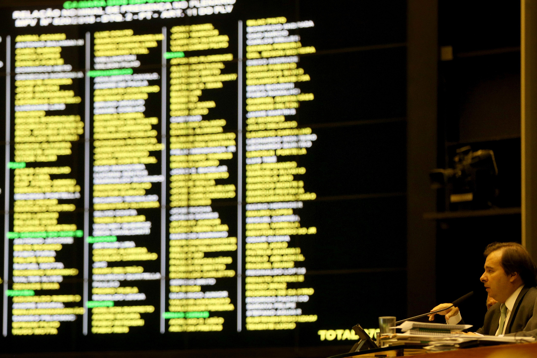 Debate Legislativo: Votação no Plenário da Câmara