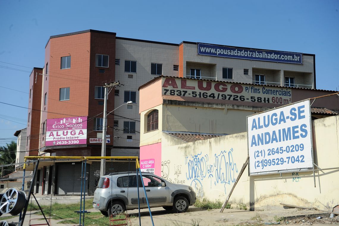 Cenário Urbano Brasileiro: Aluguéis e Pousada do Trabalhador