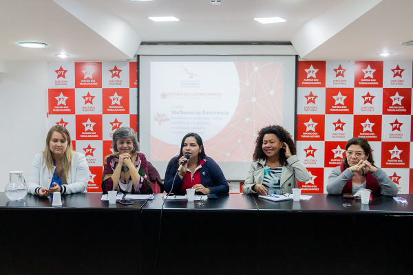 Mulheres na Resistência: Feminismos e Interseccionalidade