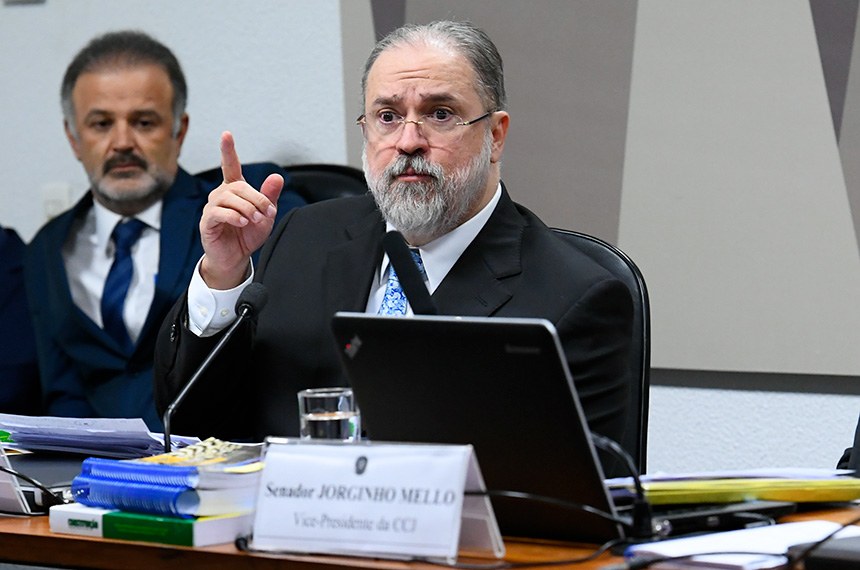 Senador Jorginho Mello: Debate e Argumento em Plenário