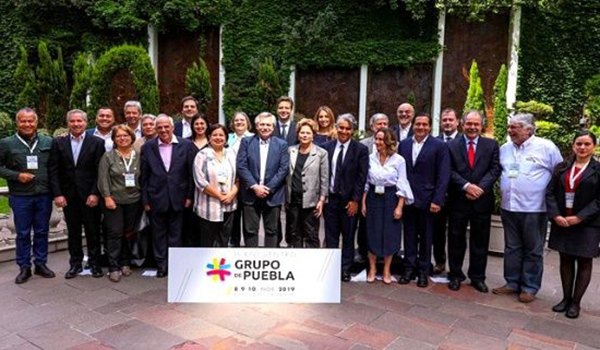 Vida longa ao Grupo de Puebla!