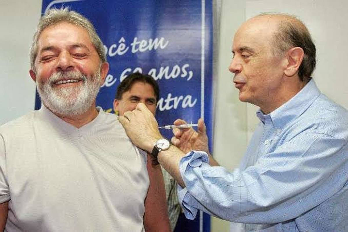 Lula Vacina: Confiança e Exemplo na Saúde Pública