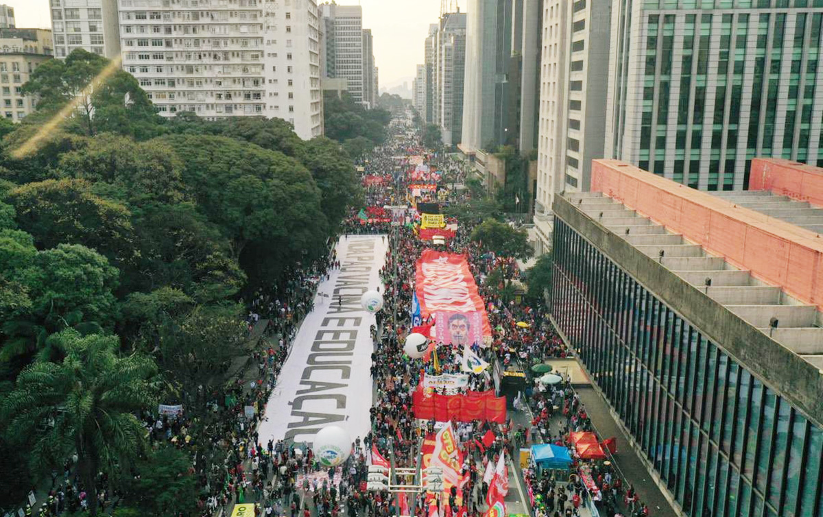 Grande Mobilização Nacional pela Greve e Educação