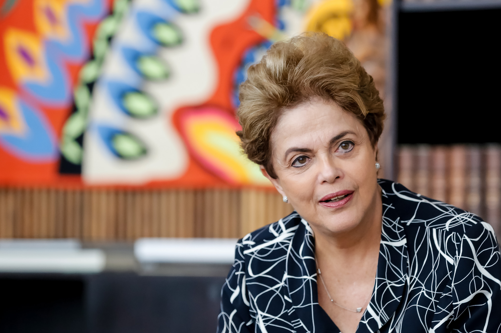 Dilma Rousseff: Retrato de Liderança e Reflexão Política