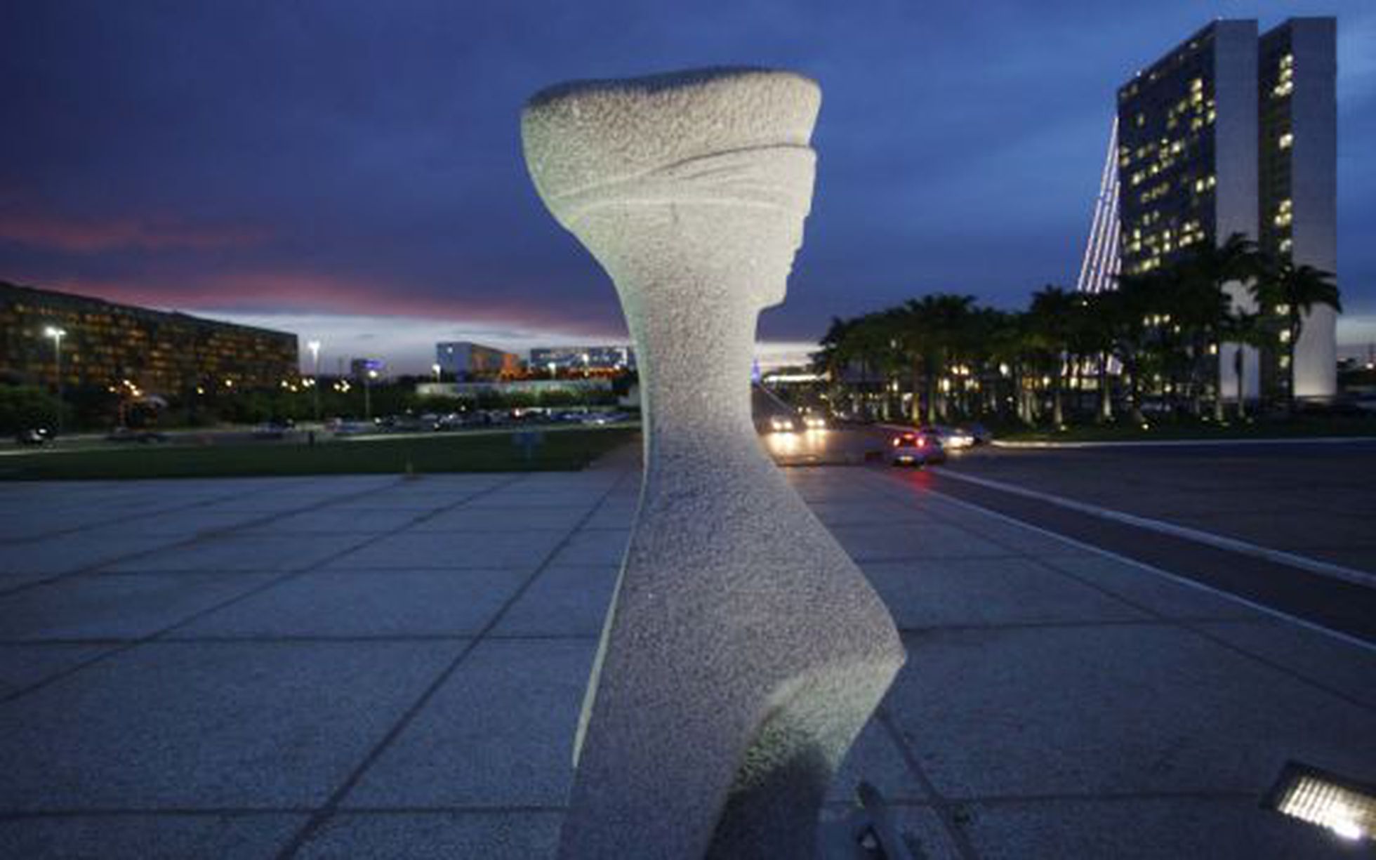 Justiça Cega: Brasília ao Crepúsculo, Reflexão sobre o Direito